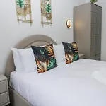 Aspen Boutique * Windermere